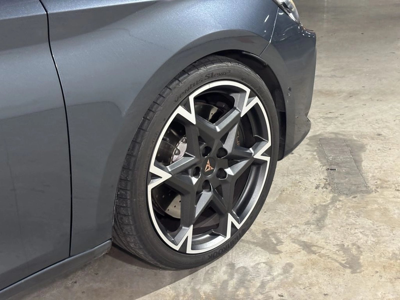 Cupra LEÓN VZ 2.0 TSI AT 2026 - Foto 5 de 19