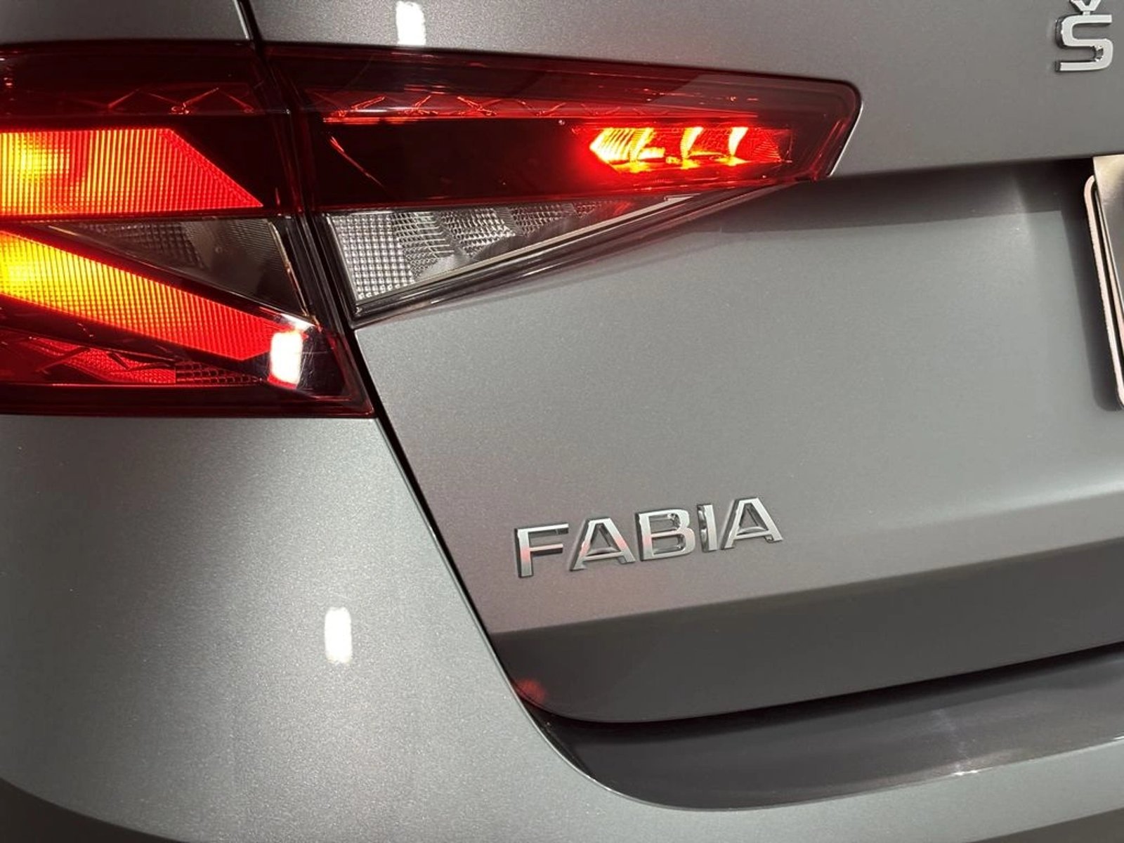 SKODA FABIA 1.0  TSI MT - Style 2022 - Imagen 7 de 18