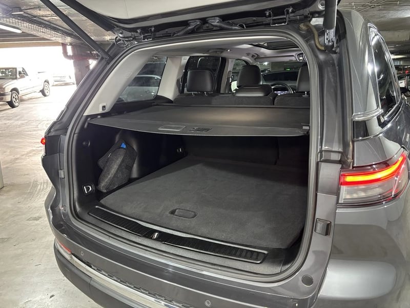 Jeep GRAND CHEROKEE 3.6 LIMITED L 4WD 3ROW AT 5P 2024 - Imagen 10 de 20