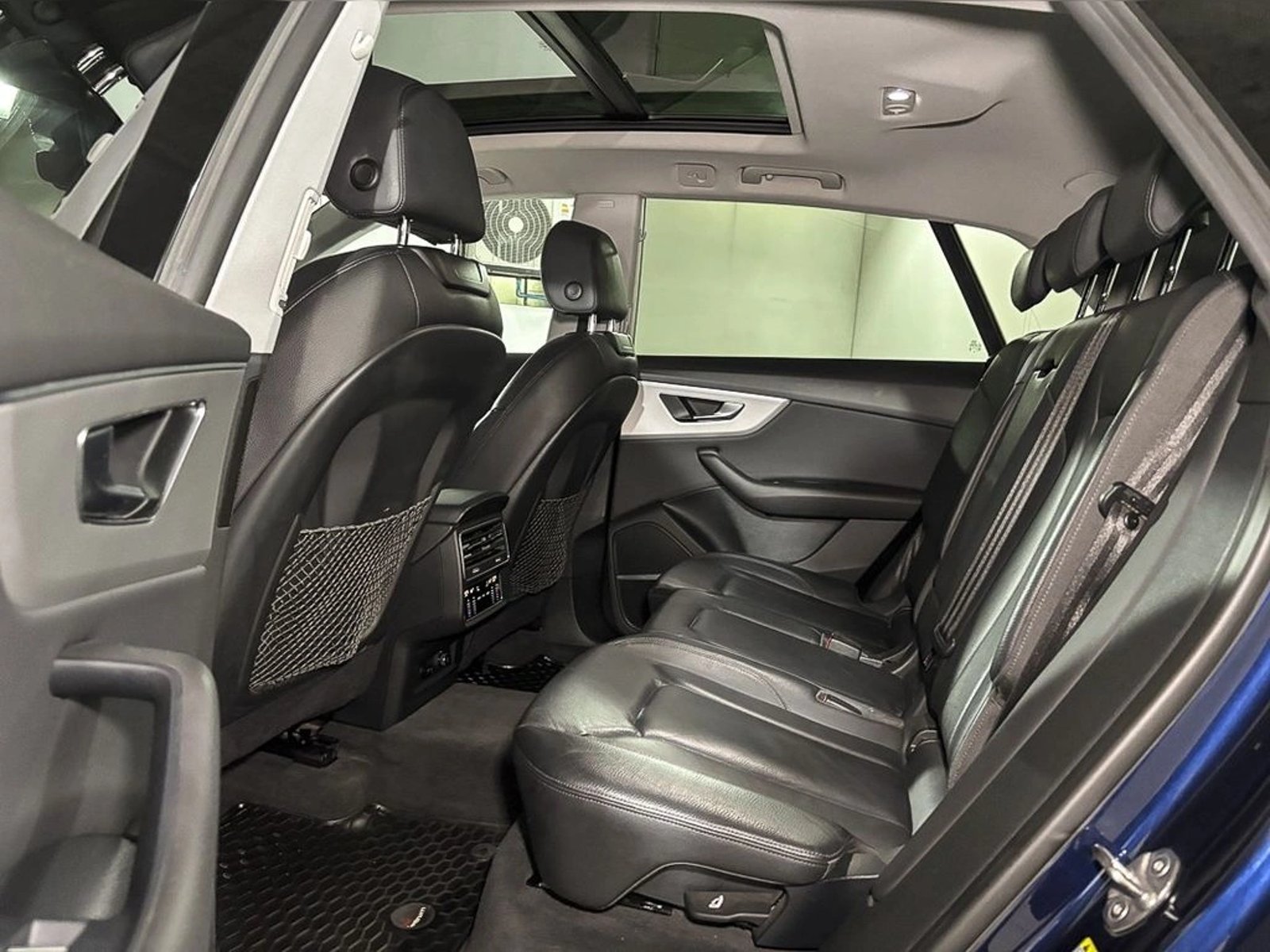 AUDI Q8 Q8 55 TFSI Sport 2023 - Imagen 10 de 15