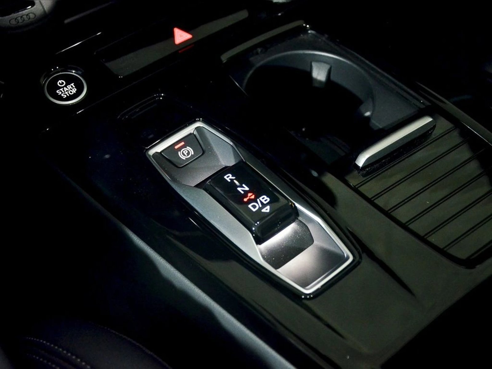 Audi Q6 e-tron 50 Sport 2026 - Imagen 12 de 17
