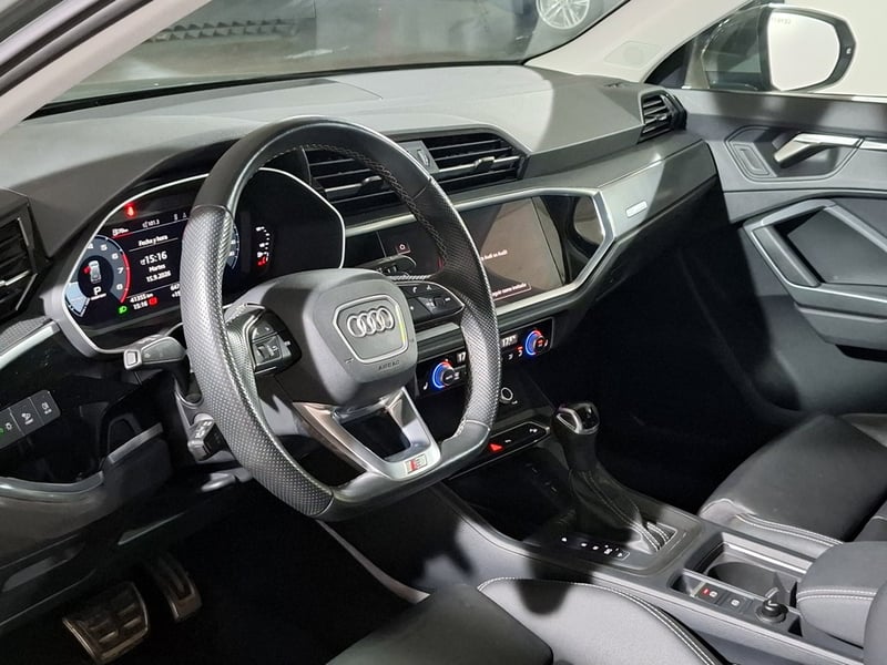 Audi Q3 1.4 35 TFSI S line 2025 - Imagen 9 de 19