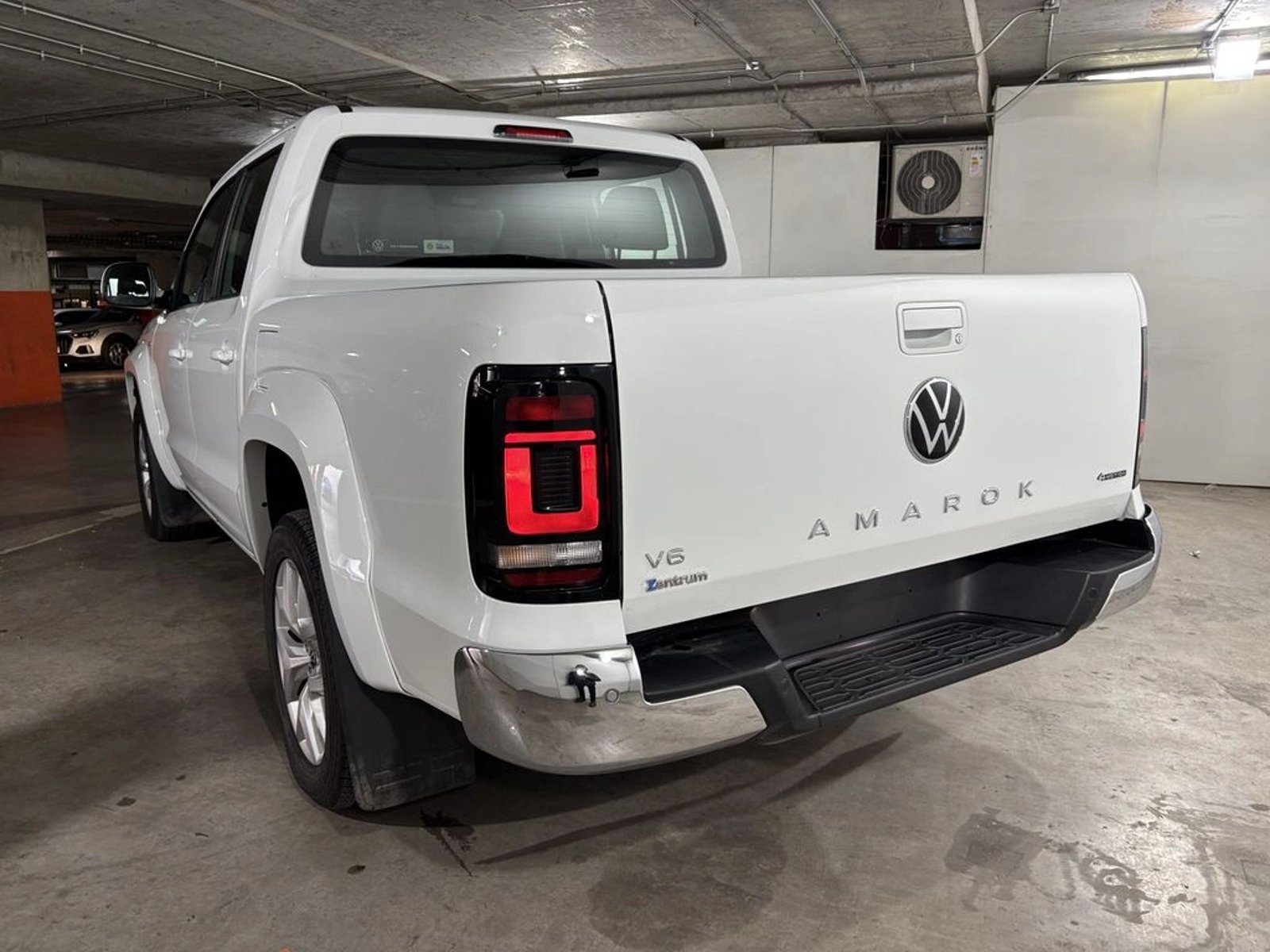 VOLKSWAGEN AMAROK V6 3.0 TDI AT Highline 4Motion 2025 - Imagen 6 de 20