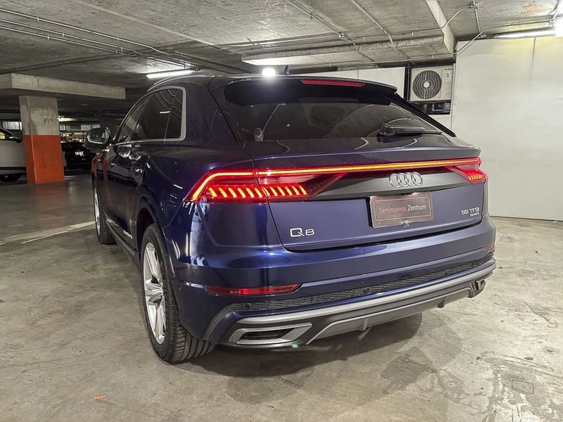 Audi Q8 Q8 55 TFSI Sport 2023 - Imagen 4 de 15