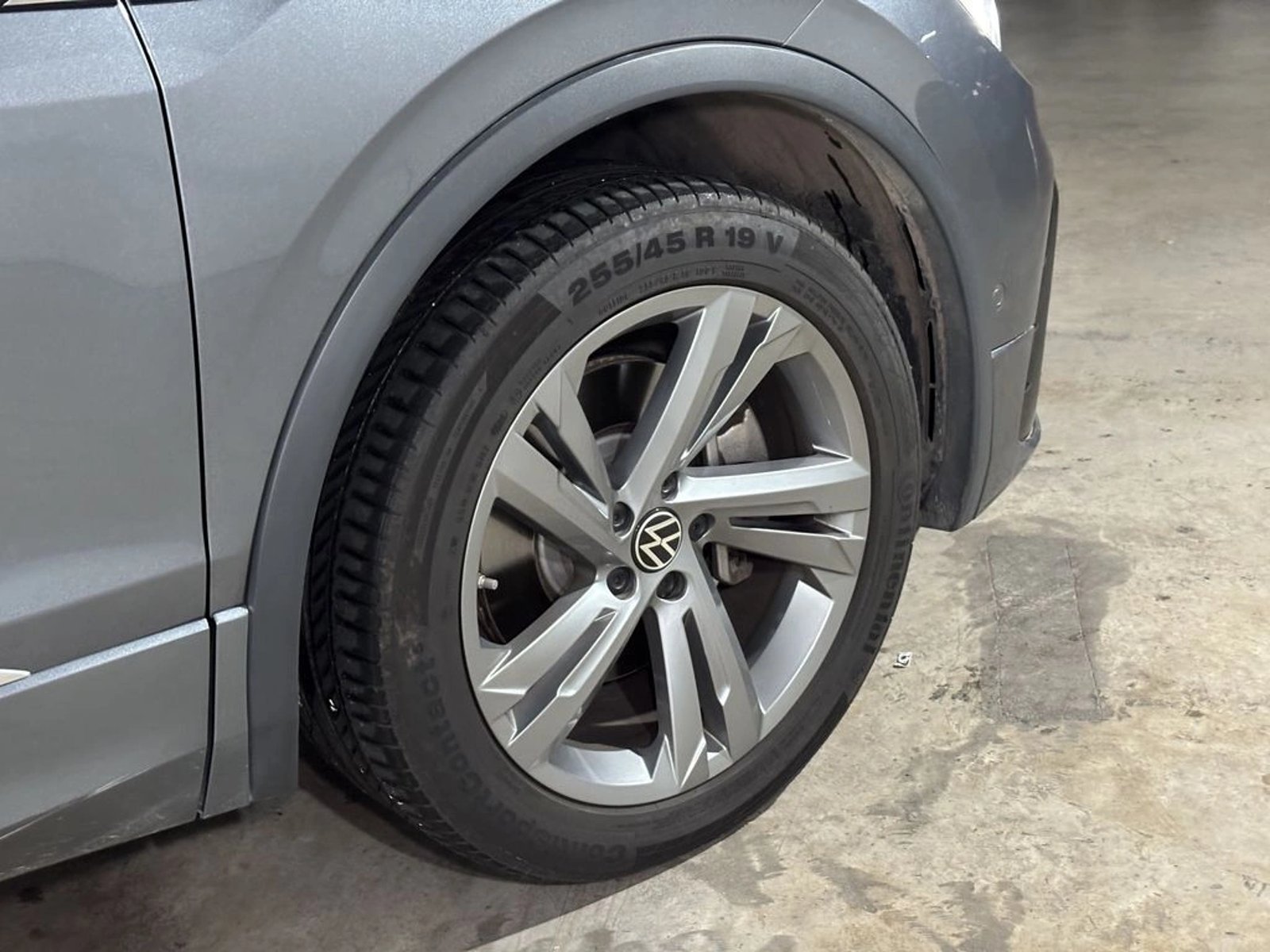 Volkswagen TIGUAN 2.0 R-LINE AT 4X4 2025 - Foto 5 de 20