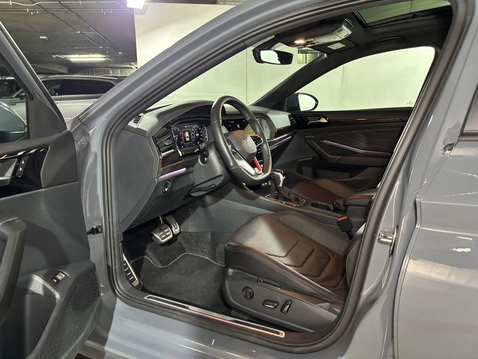 Volkswagen JETTA GLI 4X2 2.0 AUT 2024 - Imagen 13 de 20