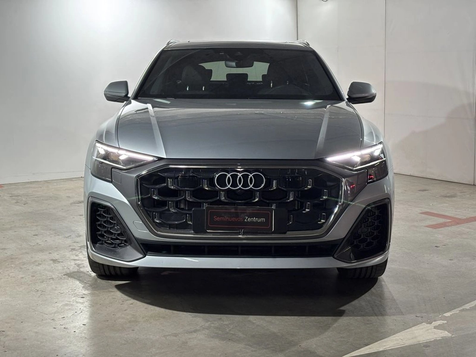 Audi Q8 PI 55 TFSI 4X4 3.0 AUT 2025 - Foto 2 de 20