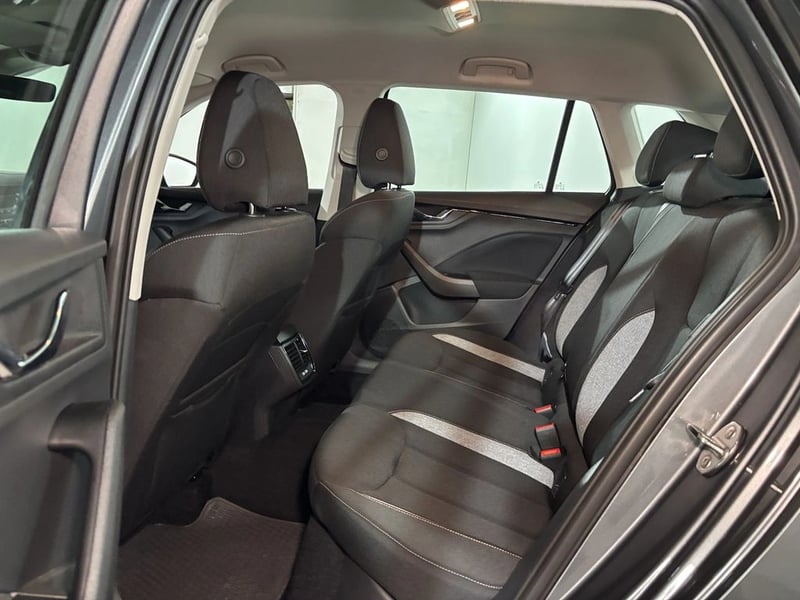 Skoda KAMIQ TSI 1.0 AUT SELECTION 2026 - Imagen 17 de 20