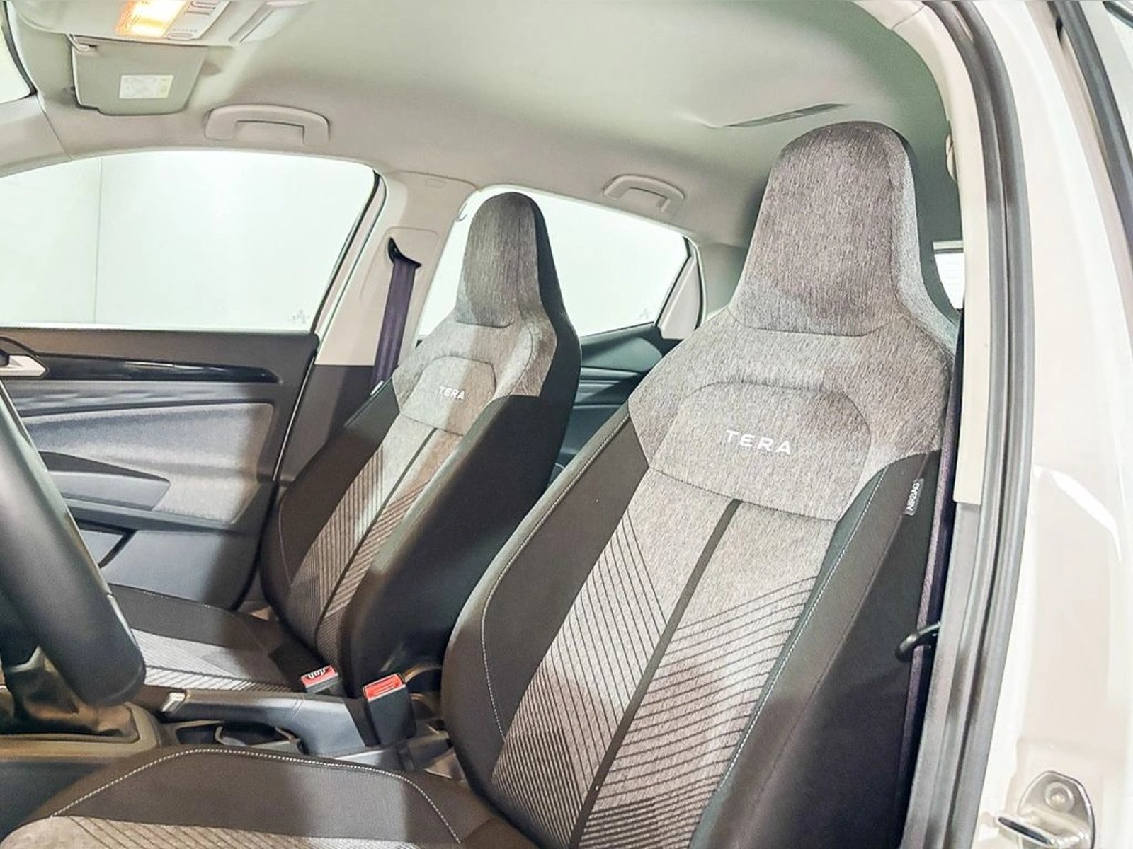 VOLKSWAGEN TERA 1.0 T COMFORTLINE AT 2026 - Imagen 11 de 17