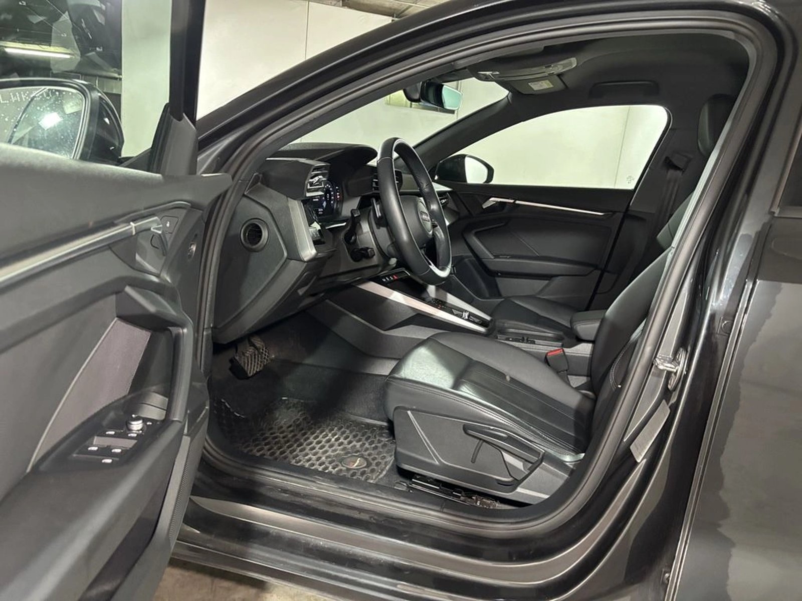 Audi A3 SPORTBACK 35 TFSI 1.4 AUT 2024 - Imagen 10 de 18