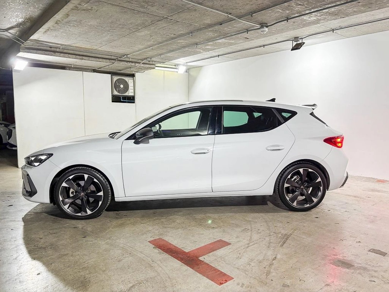CUPRA LEÓN 1.4 4X2 AT 5P 2025 - Imagen 7 de 14