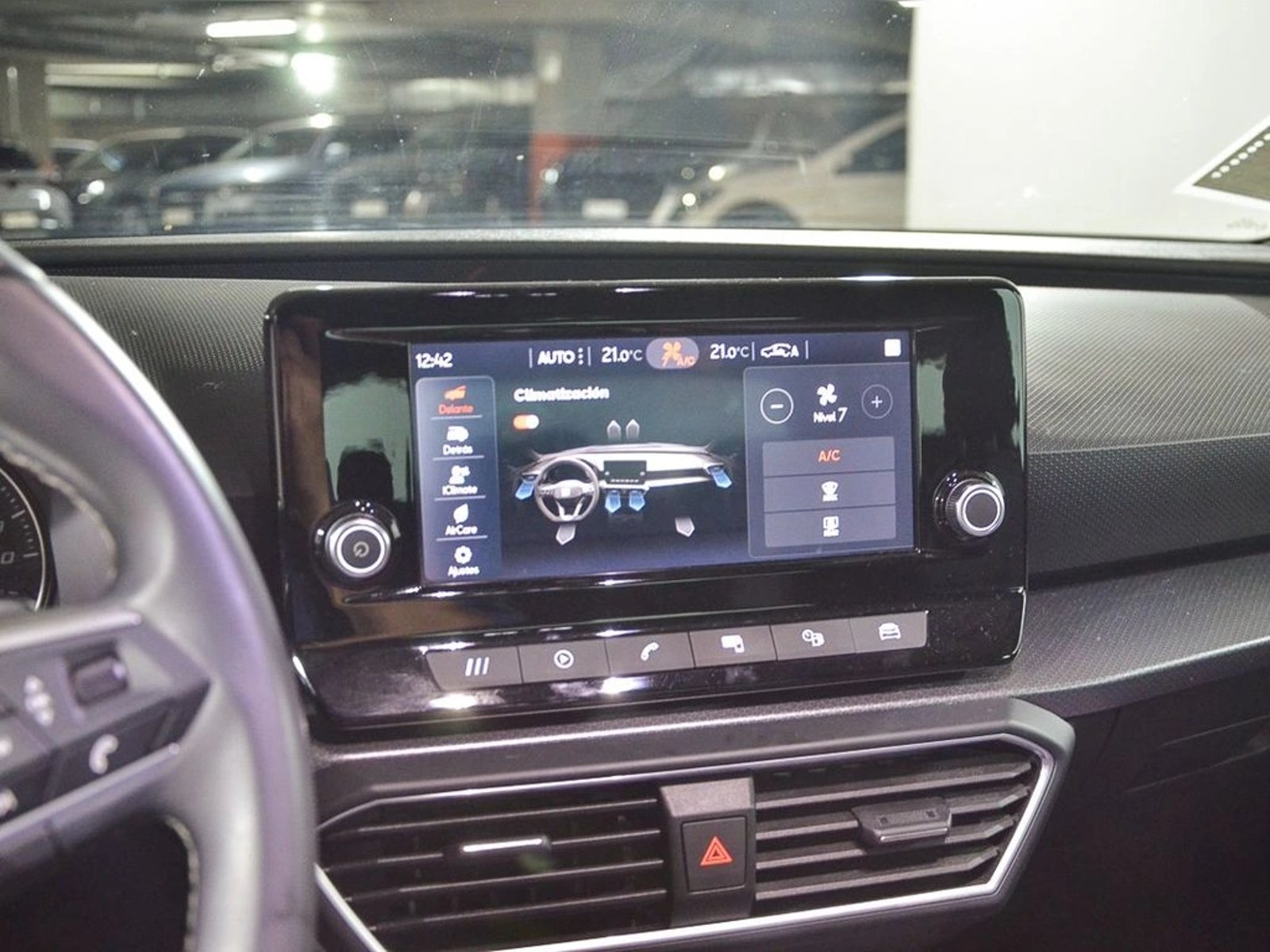 SEAT LEON TSI AT8 1.4 AUT 2023 - Imagen 7 de 10