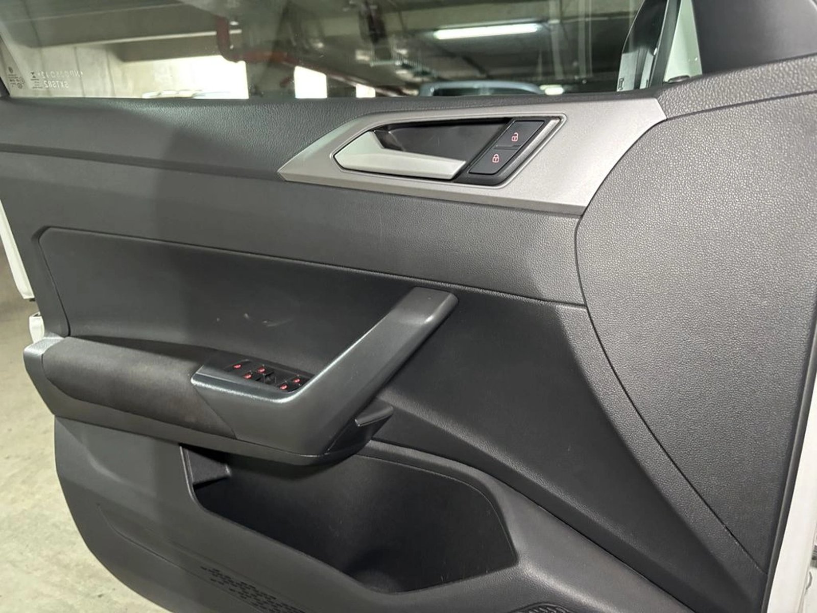 Volkswagen NIVUS 1.0 TSI AT Comfortline 2023 - Imagen 16 de 17
