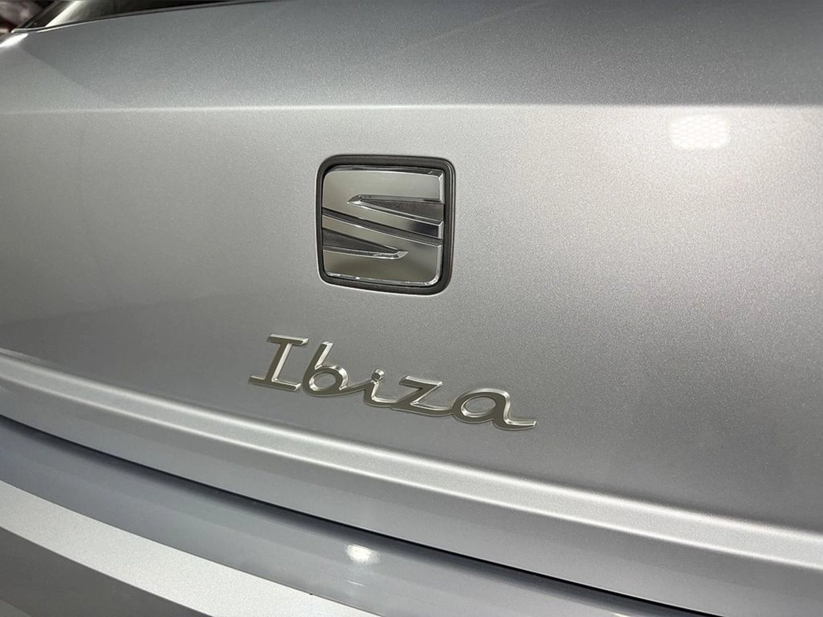 SEAT IBIZA 1.6 FR AT 2023 - Foto 5 de 15