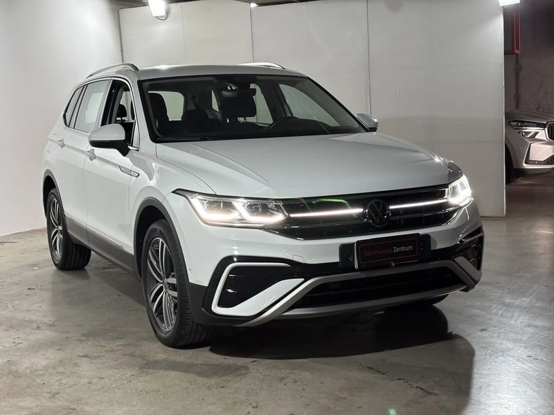 Volkswagen TIGUAN 1.4 TSI AT Highline 2024 - Imagen 3 de 18