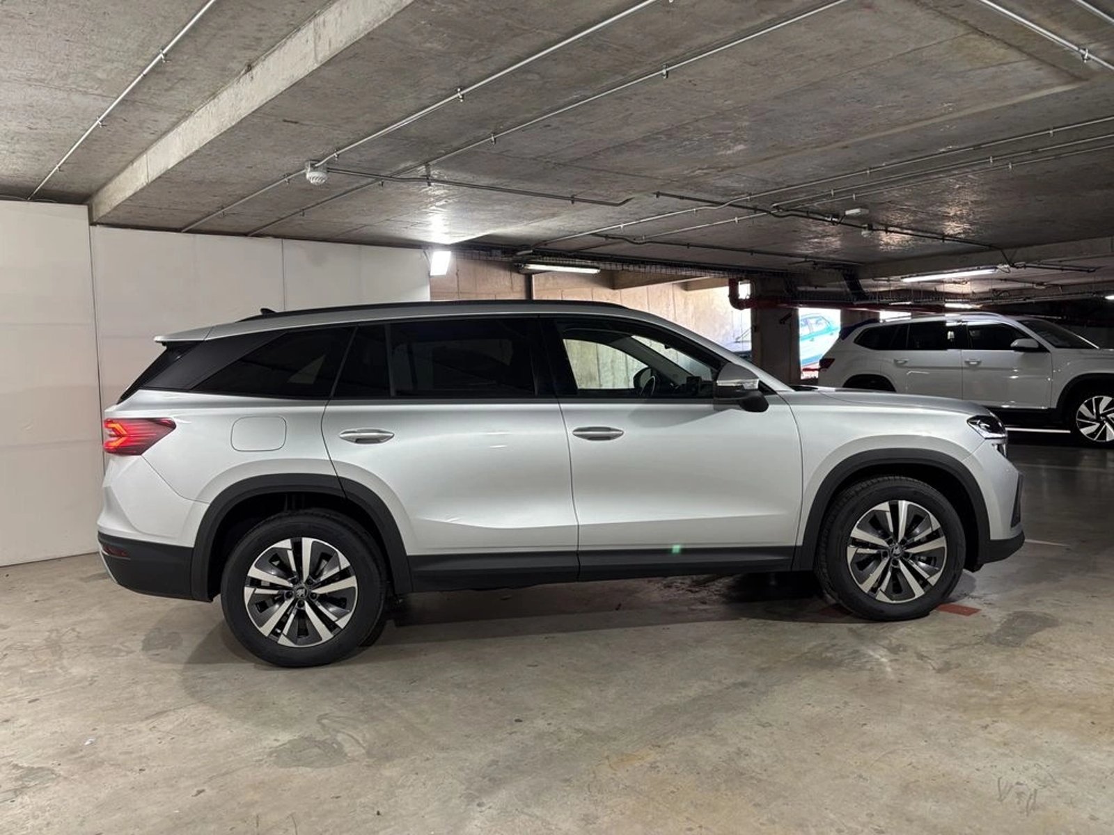 Skoda KODIAQ 1.5 TSI MHEV - Selection 2027 - Foto 5 de 20