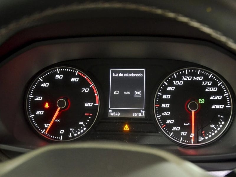 SEAT LEON TSI AT8 1.4 AUT 2023 - Imagen 10 de 10