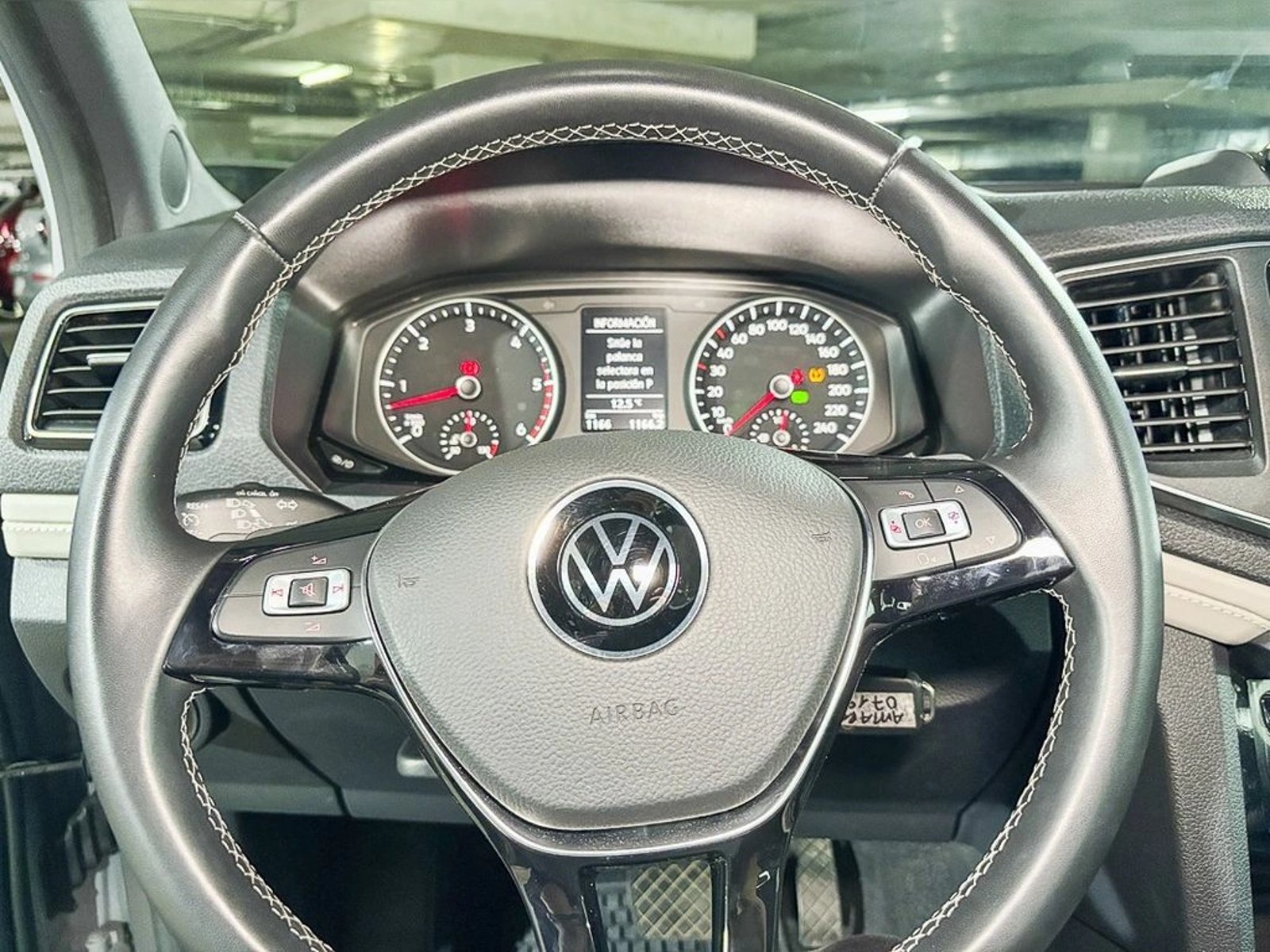 VOLKSWAGEN AMAROK V6 3.0 TDI AT Highline 4Motion 2026 - Imagen 18 de 19