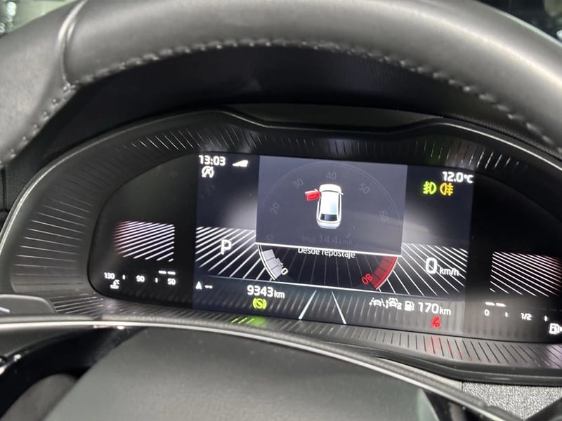Skoda SCALA 1.5 TSI AT - Design 2025 - Imagen 14 de 16