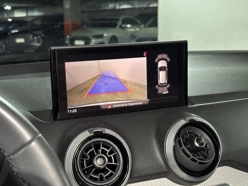 Audi Q2 35 TFSI 1.4 AUT 2023 - Imagen 17 de 20