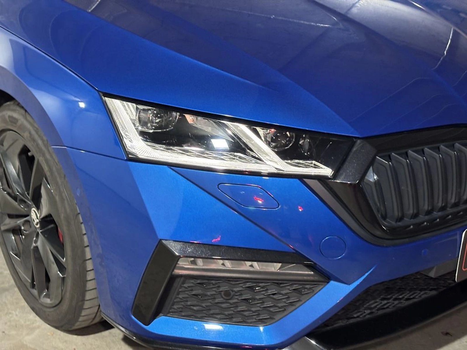 Skoda OCTAVIA VRS TFSI 2.0 AUT 2024 - Foto 4 de 20