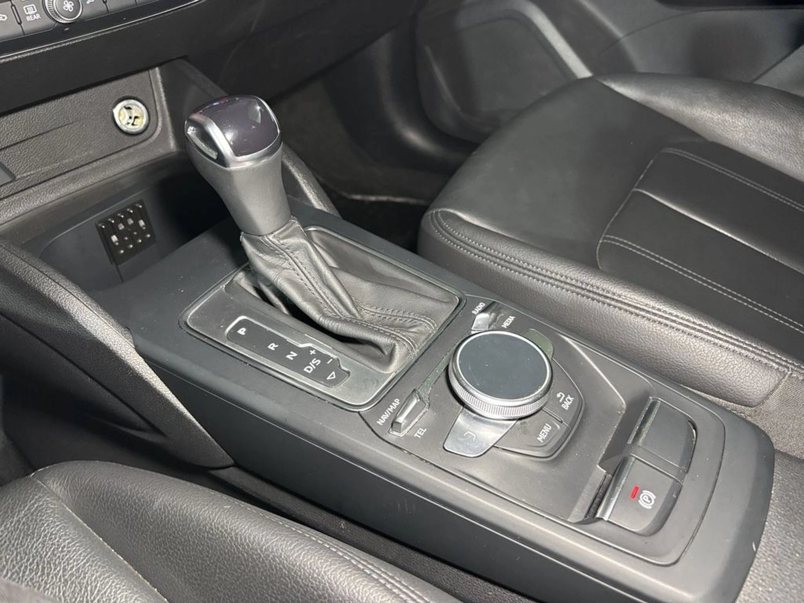 AUDI Q2 1.4 35 TFSI 4X2 AT 5P 2023 - Imagen 11 de 17