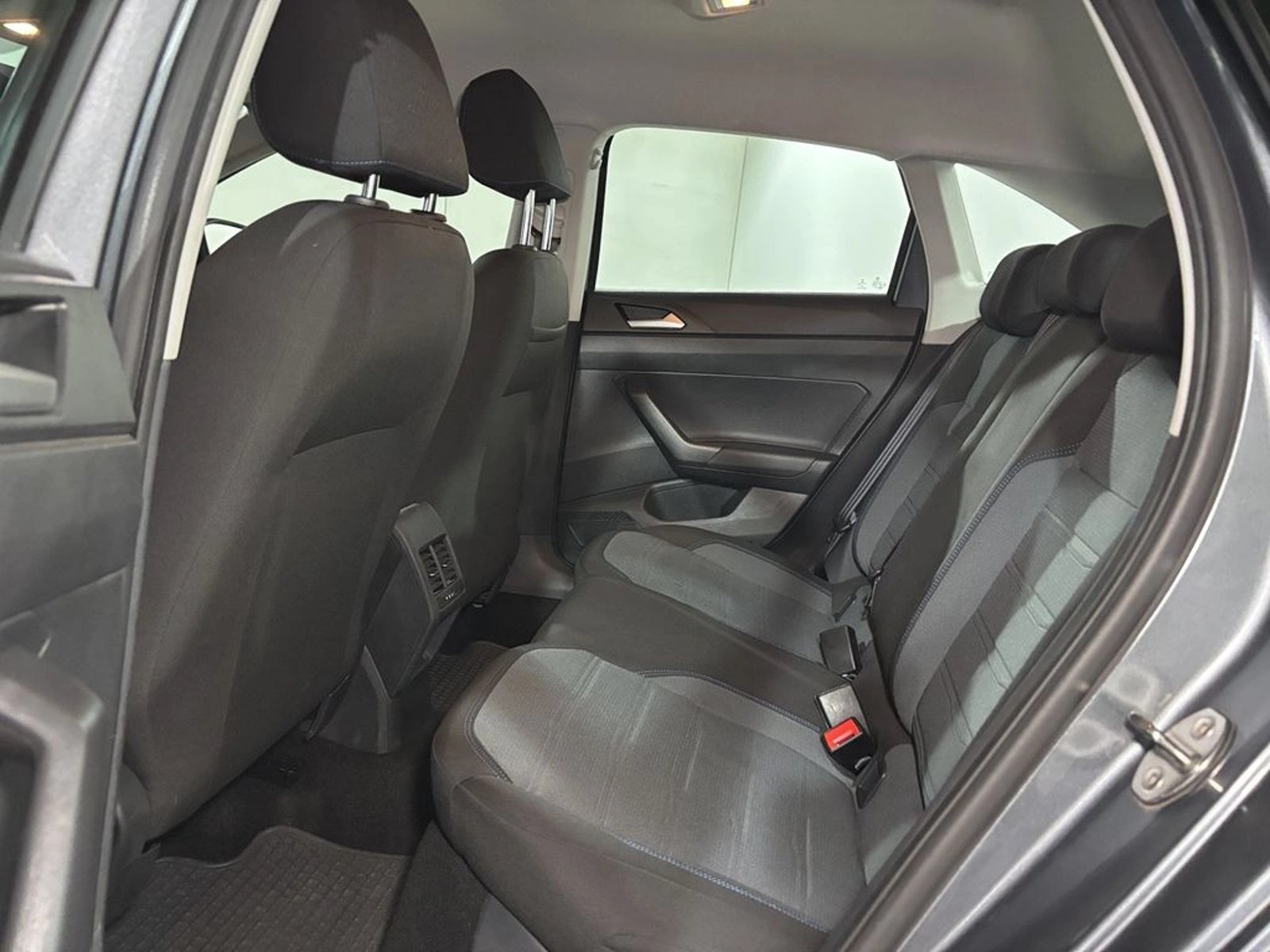 VOLKSWAGEN NIVUS 1.0 HIGHLINE HERO AT 2024 - Imagen 11 de 17