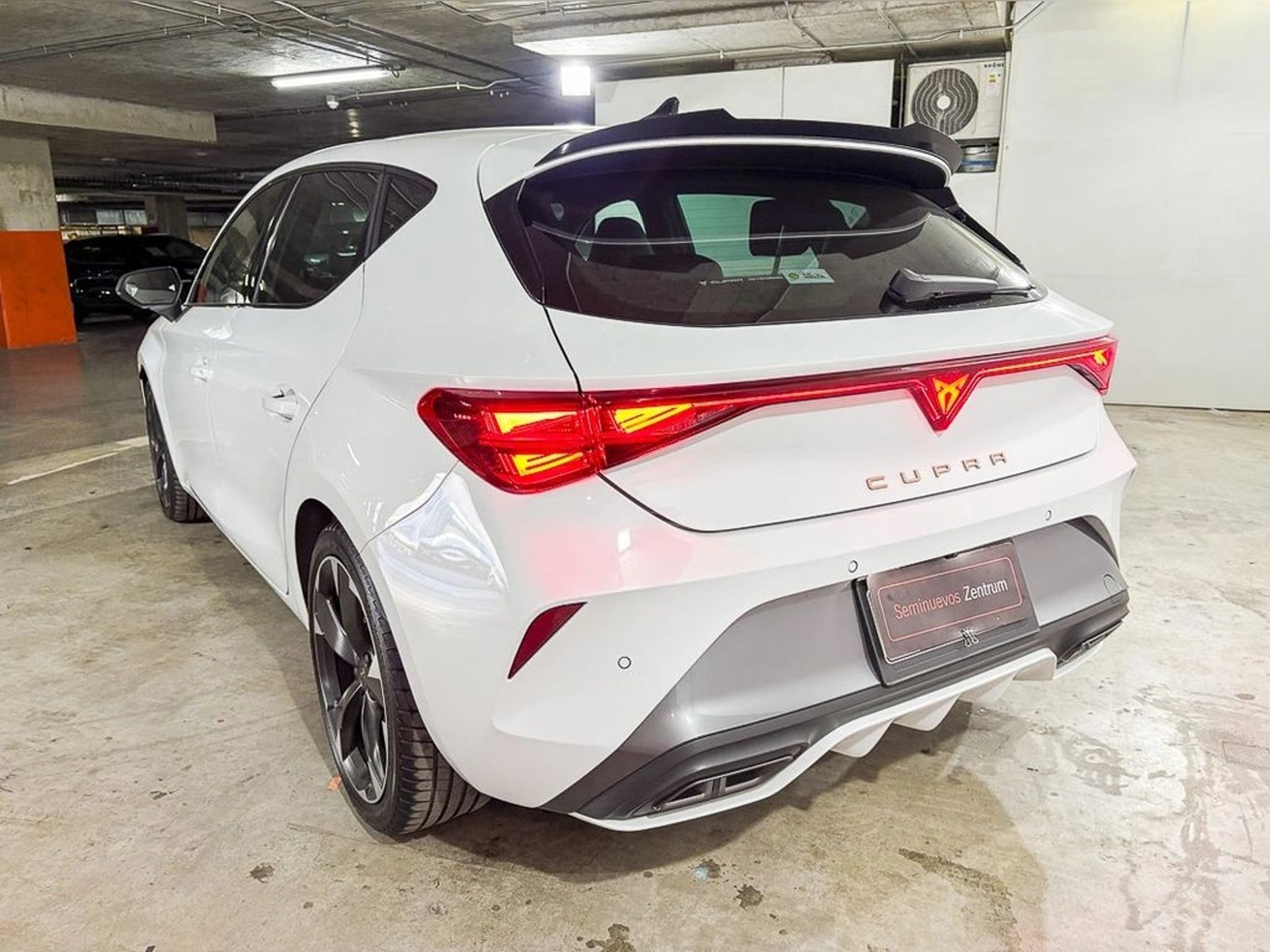 CUPRA LEÓN 1.4 4X2 AT 5P 2025 - Imagen 6 de 14