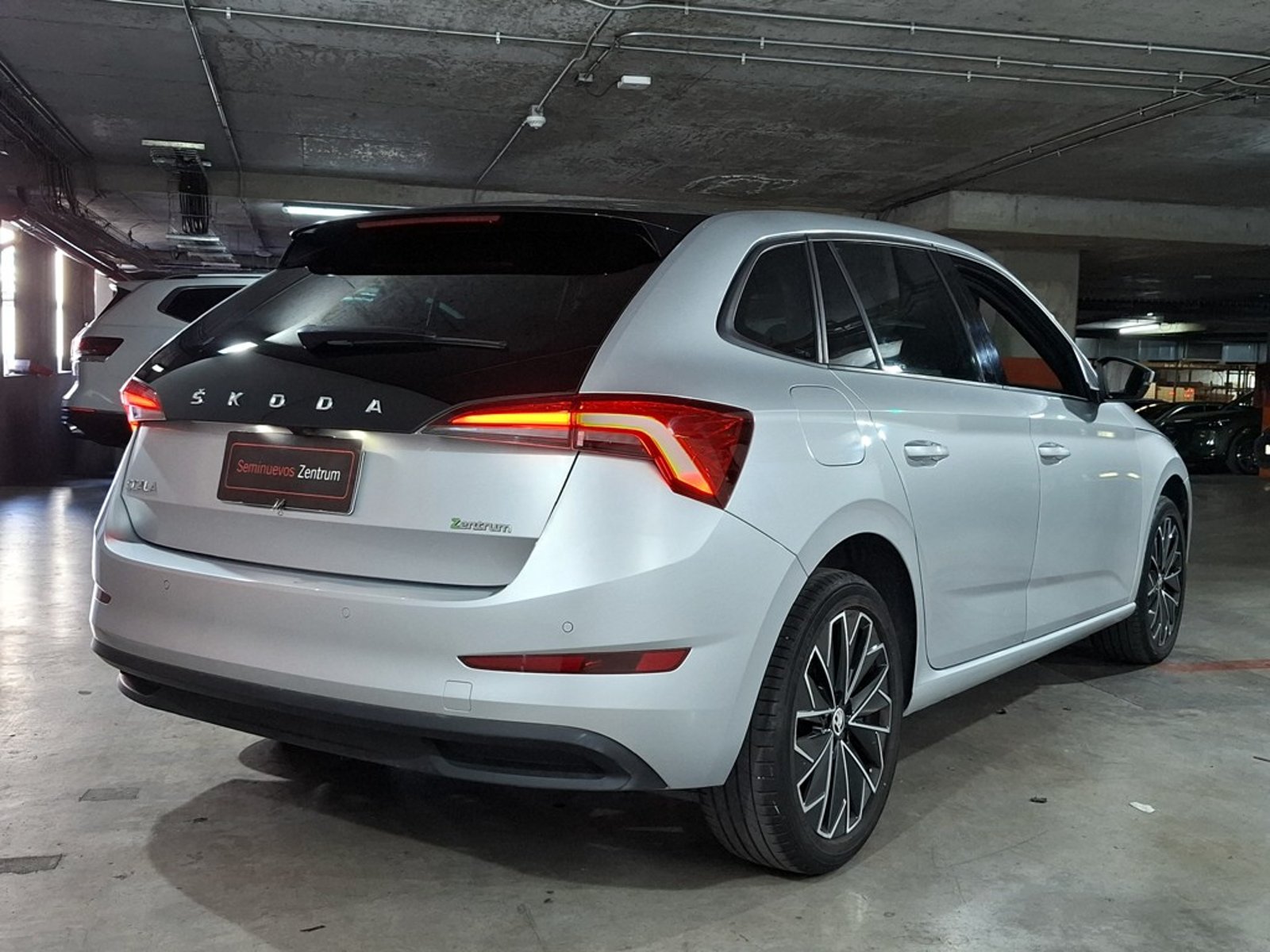 Skoda SCALA 1.5 TSI AT - Style 2024 - Foto 5 de 19