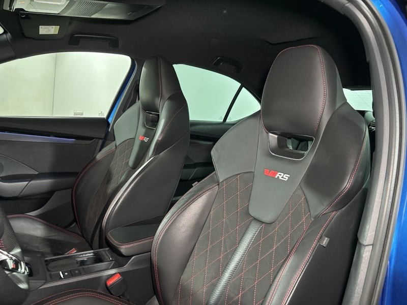 Skoda OCTAVIA VRS TFSI 2.0 AUT 2024 - Imagen 16 de 20