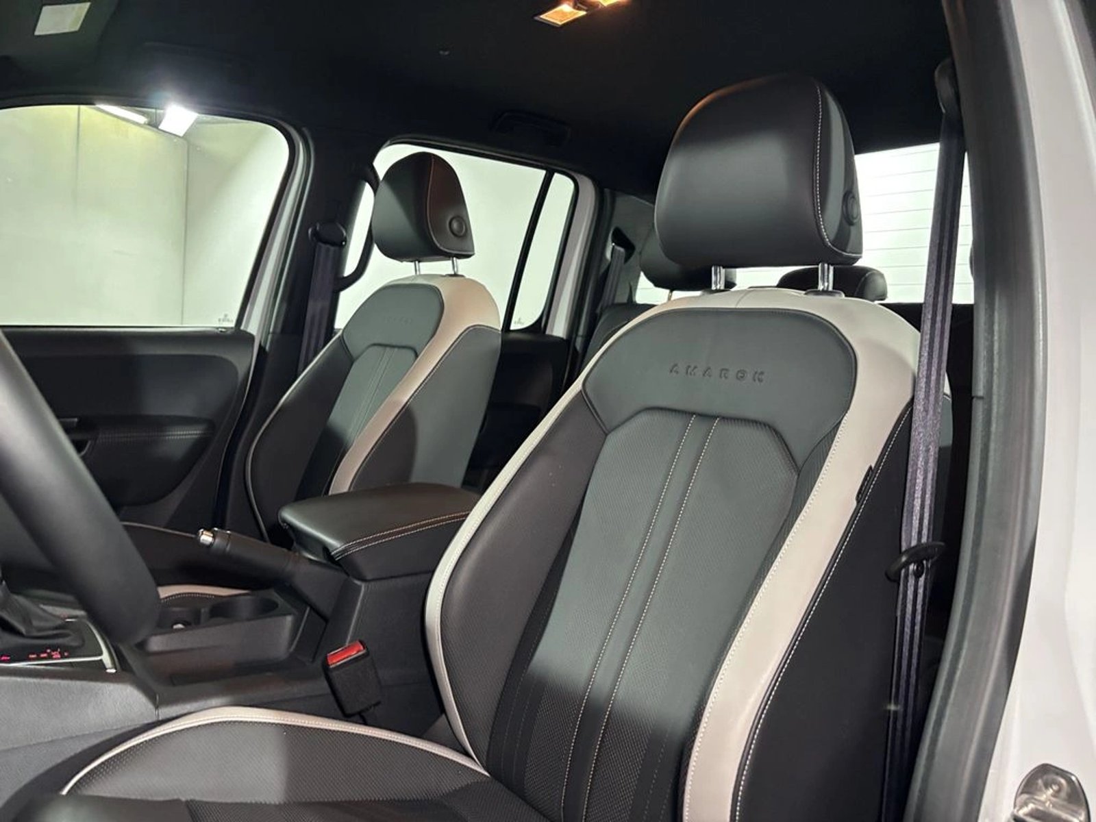 VOLKSWAGEN AMAROK V6 3.0 TDI AT Highline 4Motion 2025 - Imagen 12 de 20