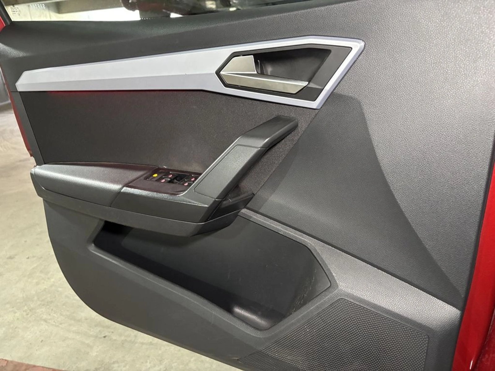 SEAT ARONA 1.6 STYLE AT 2023 - Imagen 15 de 16