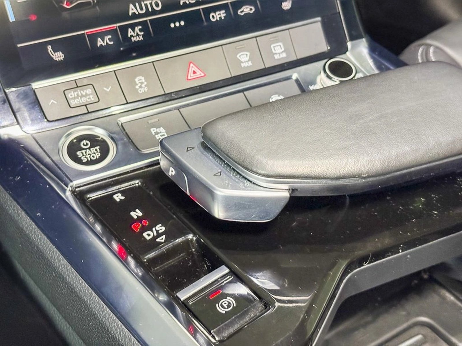 AUDI e-Tron Sportback ETRON 2024 - Imagen 12 de 17