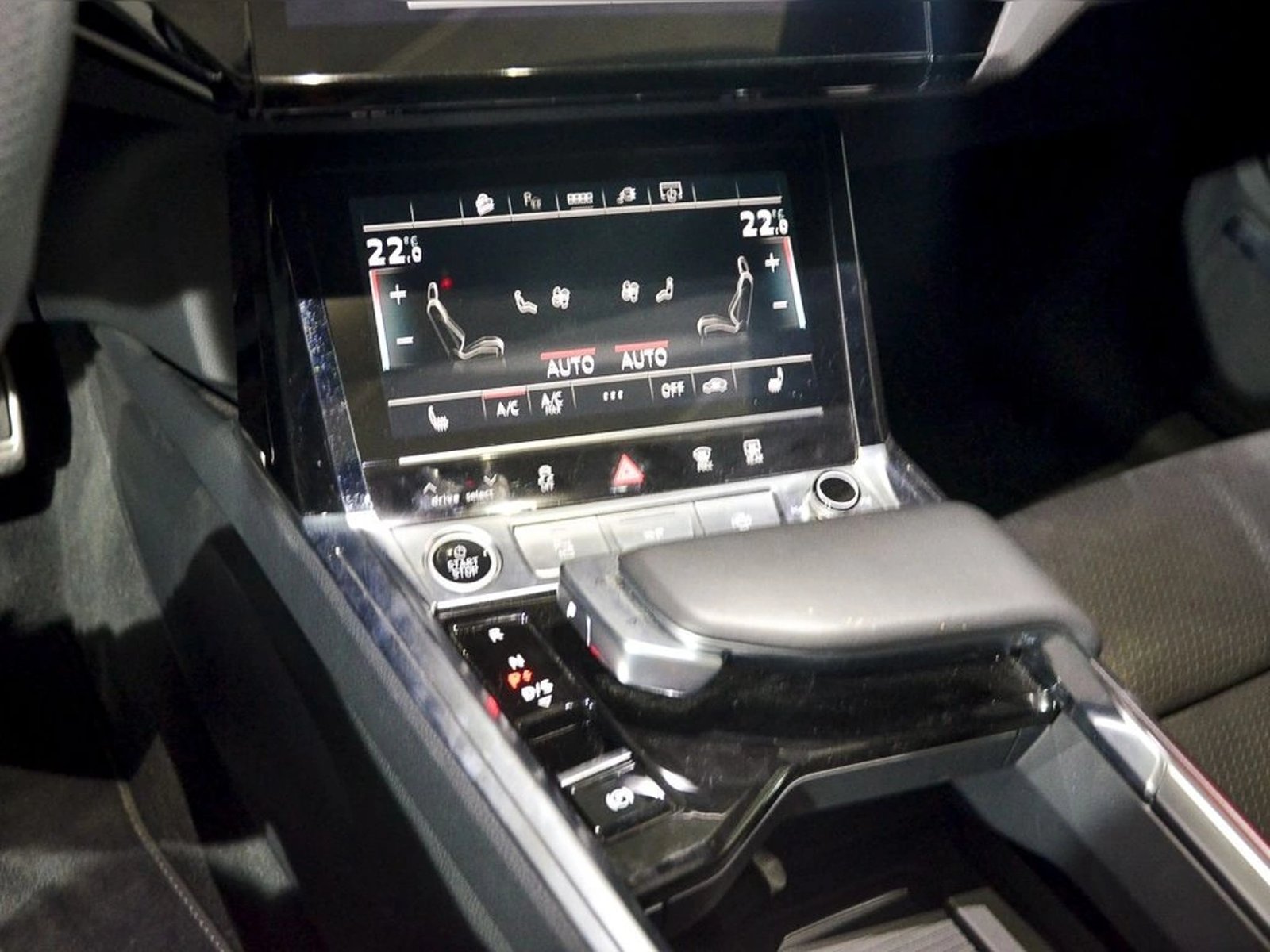 AUDI Q8 e-tron 3.0 55 TFSI SPORT PI QUATTRO 4X4 AT 5P 2025 - Imagen 11 de 19