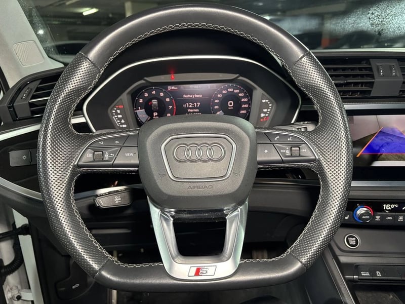 Audi Q3 35 TFSI 1.4 AUT S-Line 2024 - Imagen 19 de 20