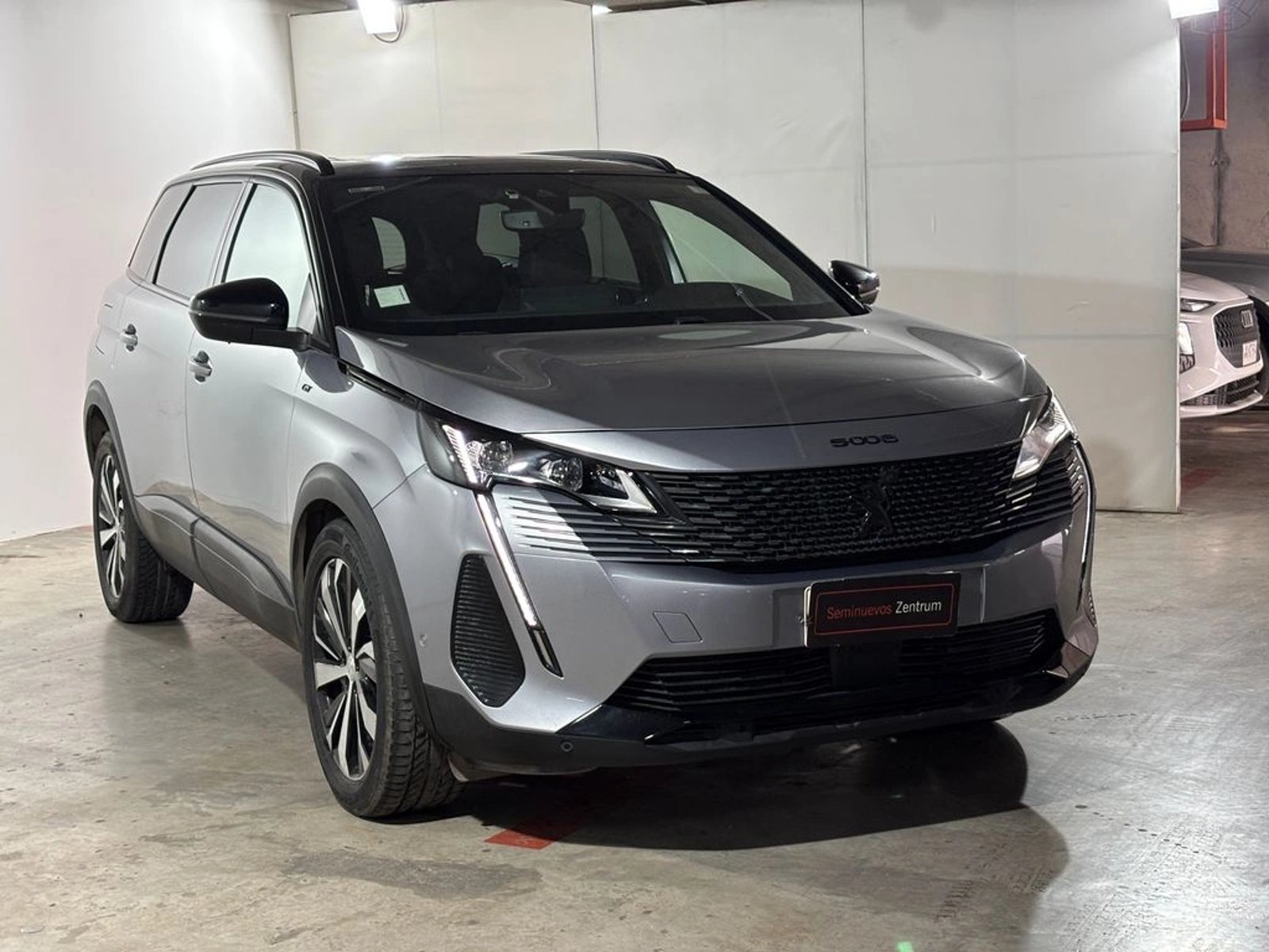 Peugeot 5008 PURETECH 180 EAT8 1.6 AUT 2023 - Foto 3 de 20