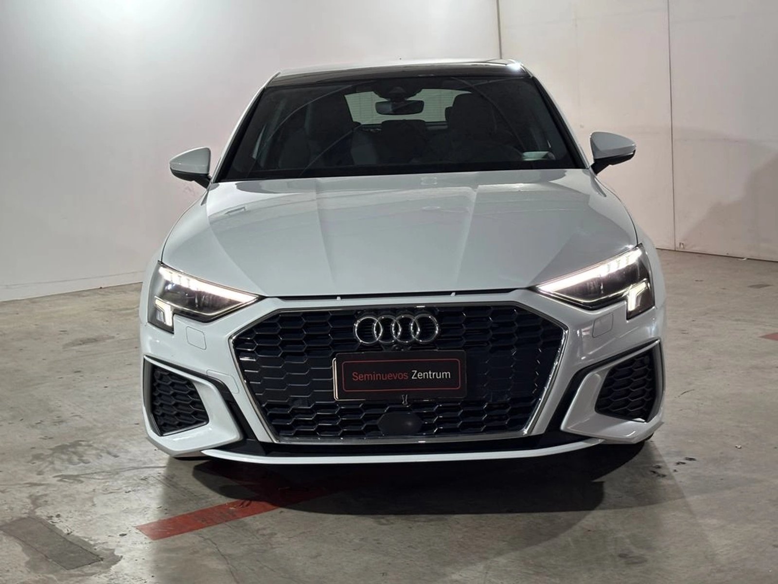 Audi A3 Sportback 35 TFSI Sport 2023 - Foto 2 de 20