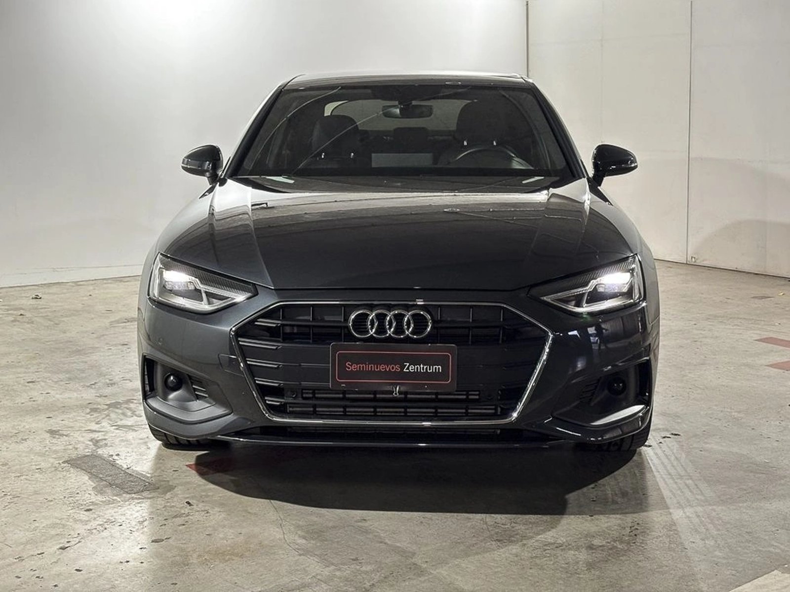 Audi A4 35 TFSI 2.0 AUT 2025 - Foto 2 de 15