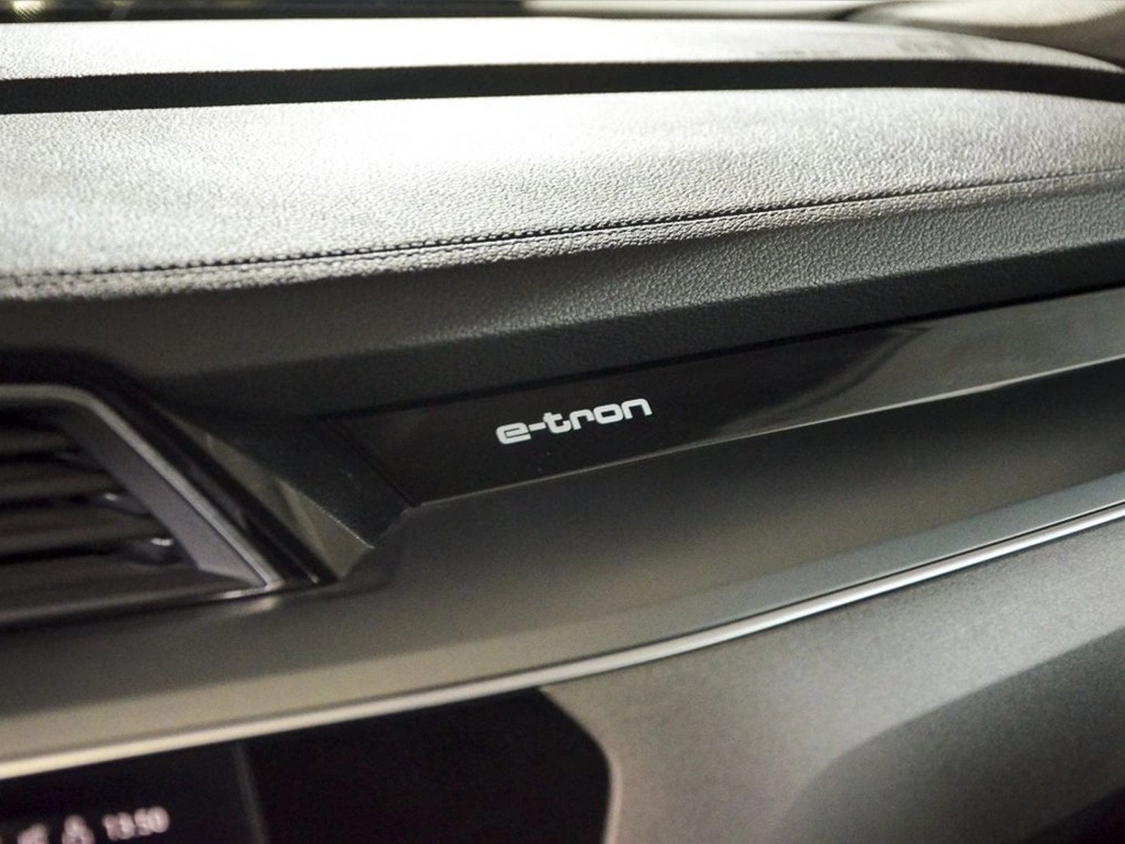 AUDI e-Tron Sportback 55 AUT 2022 - Imagen 18 de 18