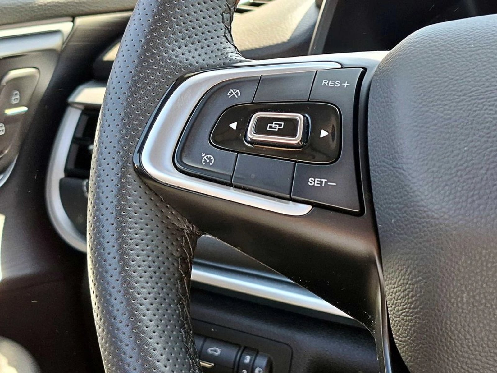 Chery TIGGO 7 PRO 1.5T GLX 4X2 CVT AT 5P 2023 - Imagen 15 de 19
