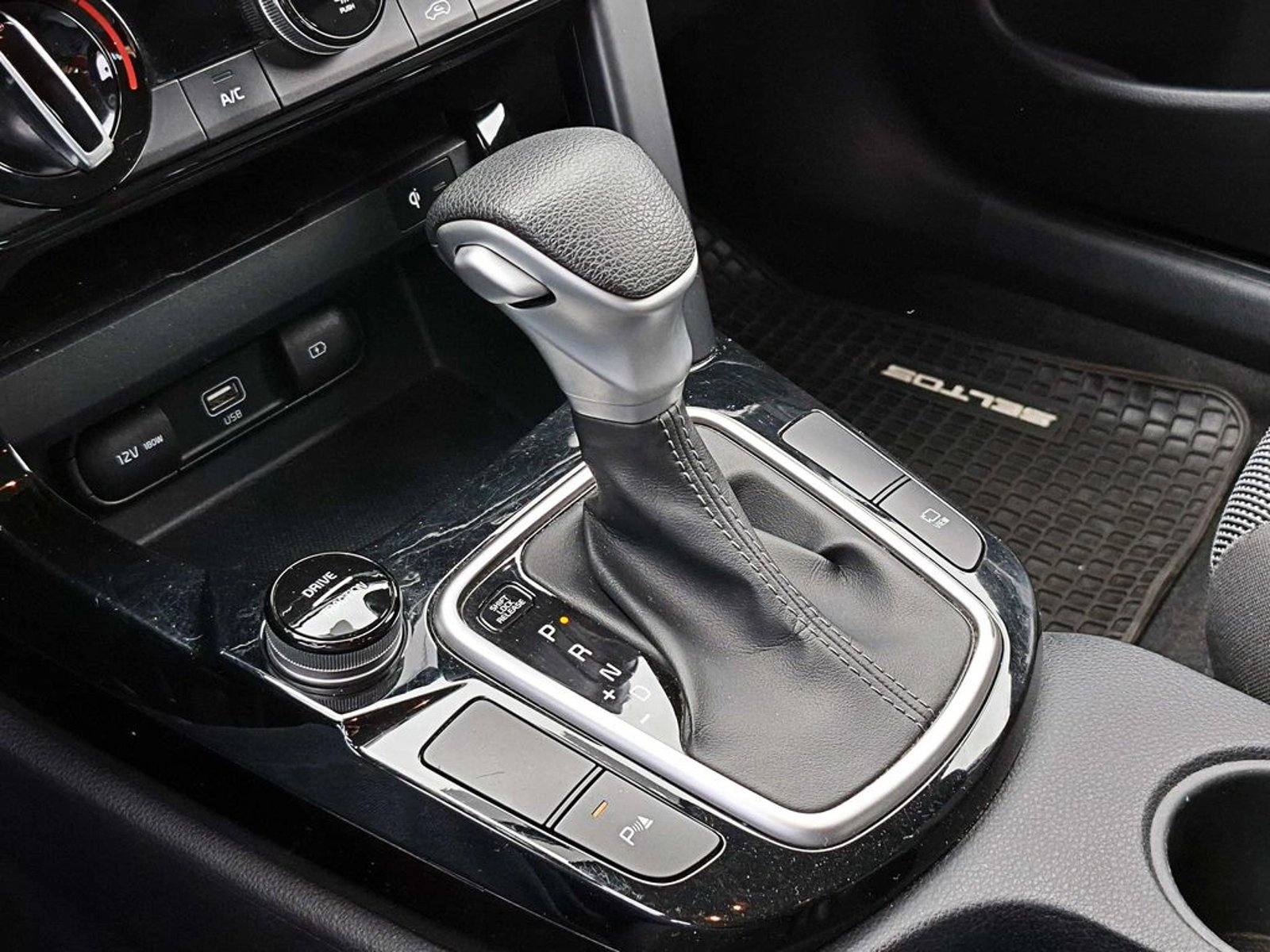 Kia SELTOS AT 1.6 2023 - Imagen 19 de 19