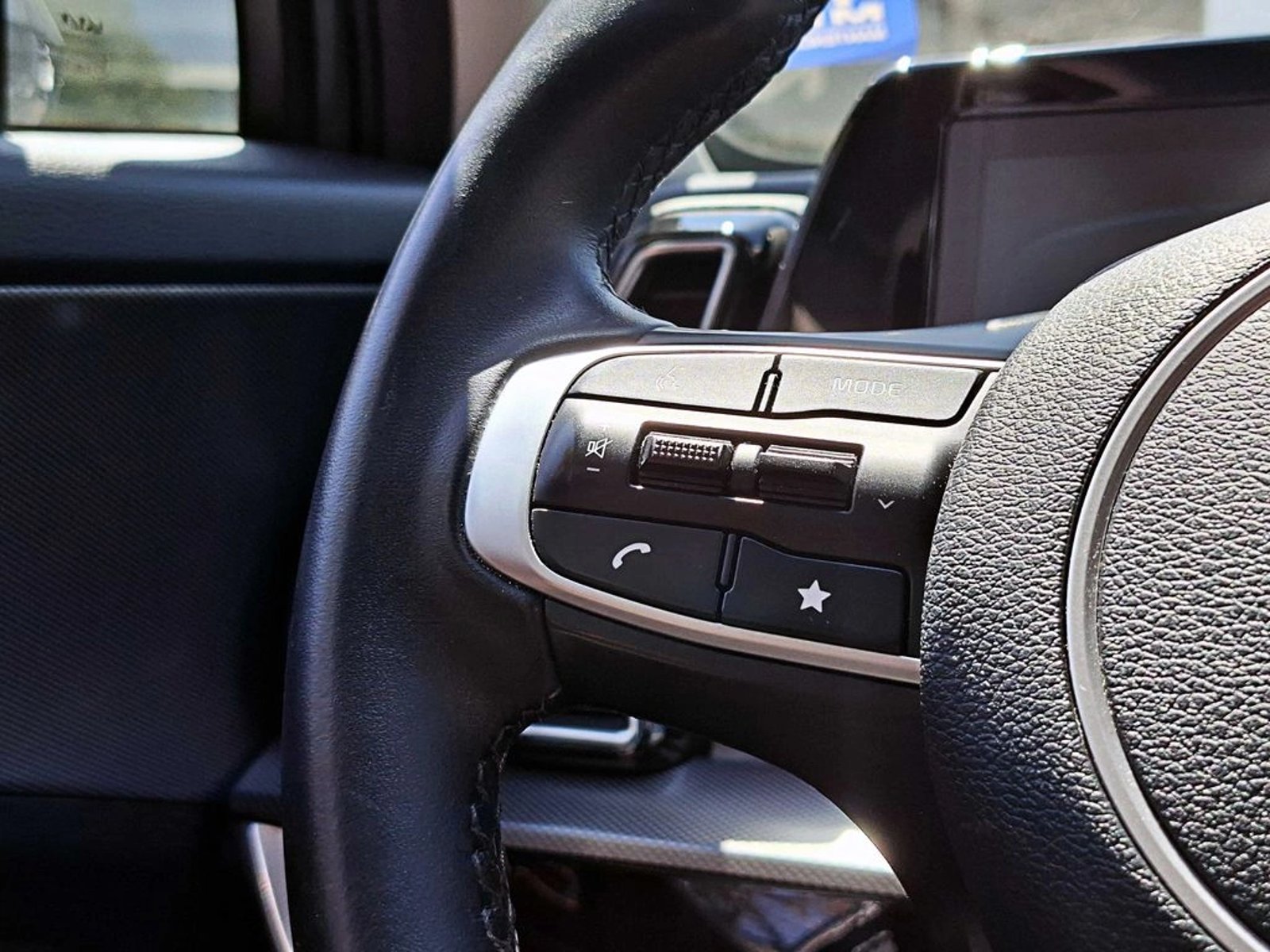 KIA SPORTAGE AT 2025 - Imagen 14 de 18