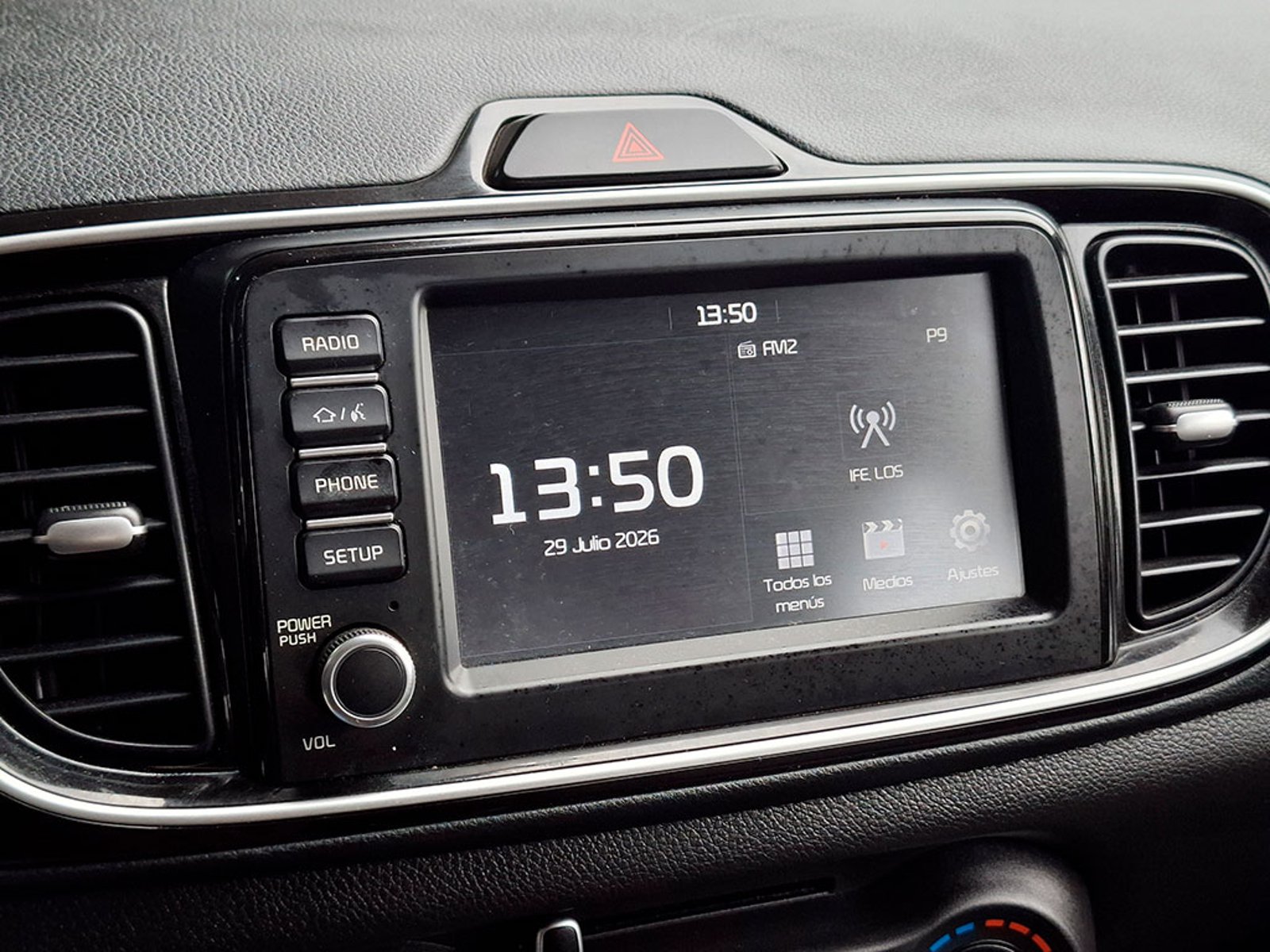 Kia SOLUTO EX 1.4L 5MT G SRF FULL 2024 - Imagen 14 de 20