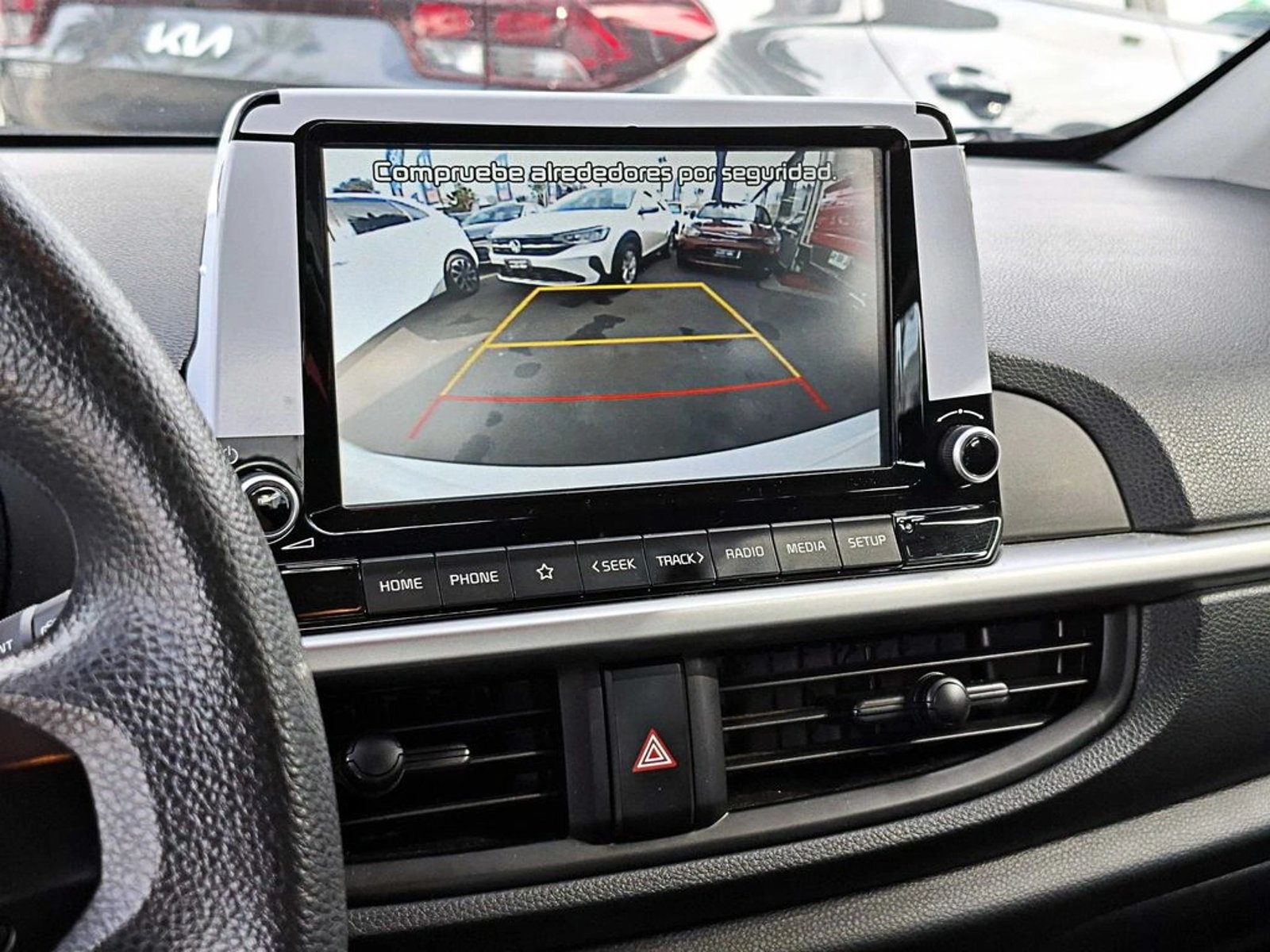 KIA MORNING 1.2  5P 2022 - Imagen 17 de 19