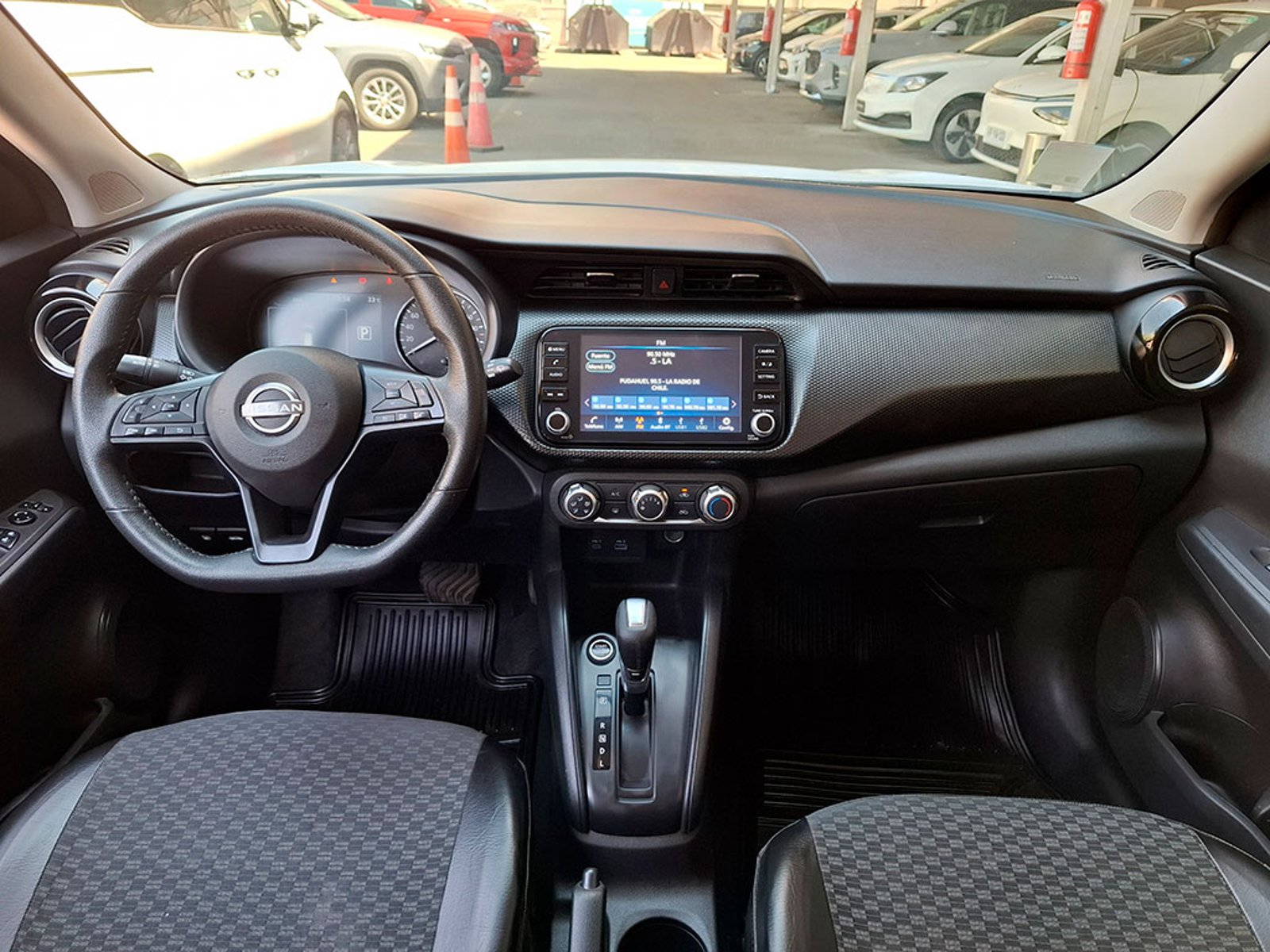 NISSAN KICKS 1.6 ADVANCE AT 2025 - Imagen 9 de 20