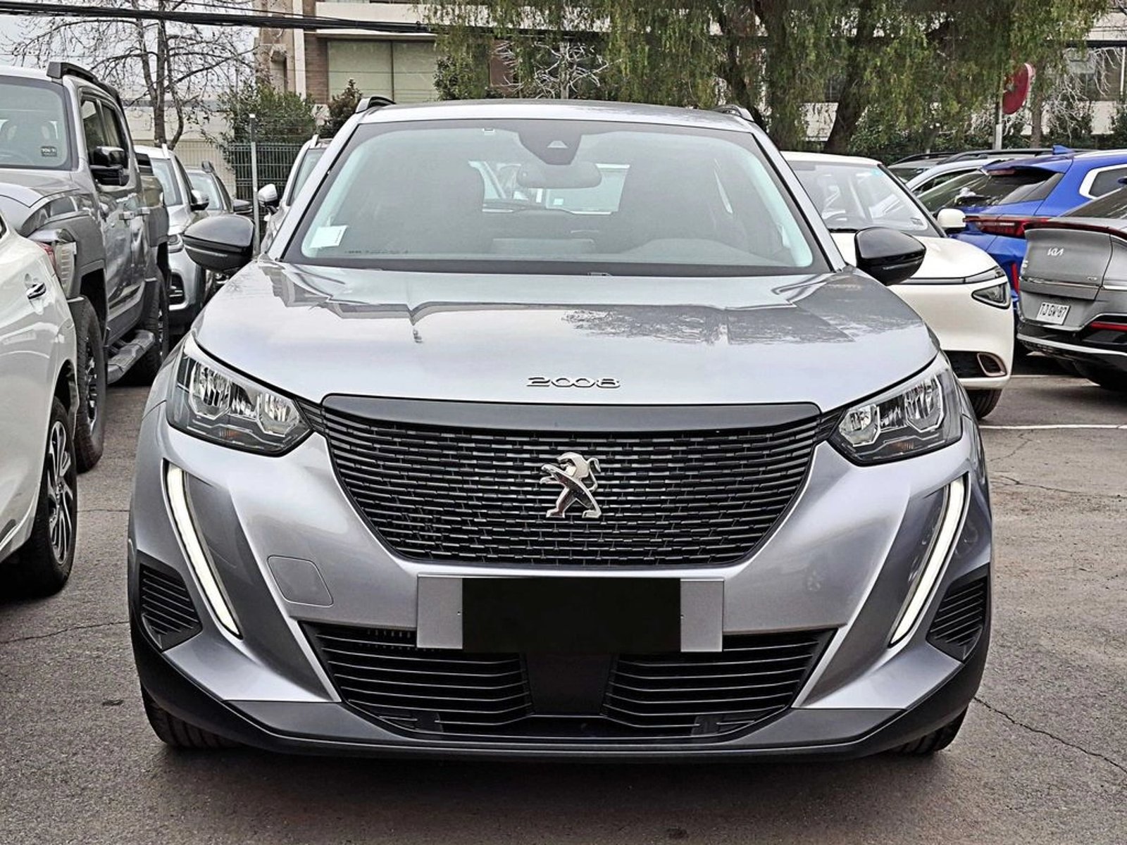 Peugeot 2008 1.2 ACTIVE PURETECH 130 4X2 MT 5P 2022 - Foto 2 de 18