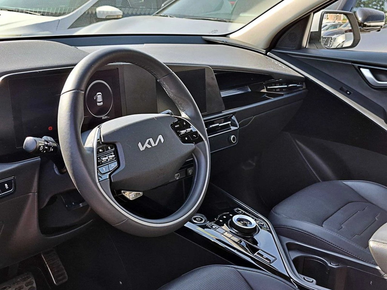 Kia NIRO EV ELECTRICO LX 4X2 AT 5P 2023 - Imagen 8 de 17