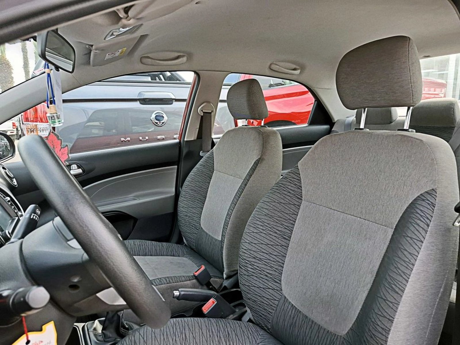 KIA SOLUTO 1.4 EX FULL MT 2023 - Imagen 9 de 15