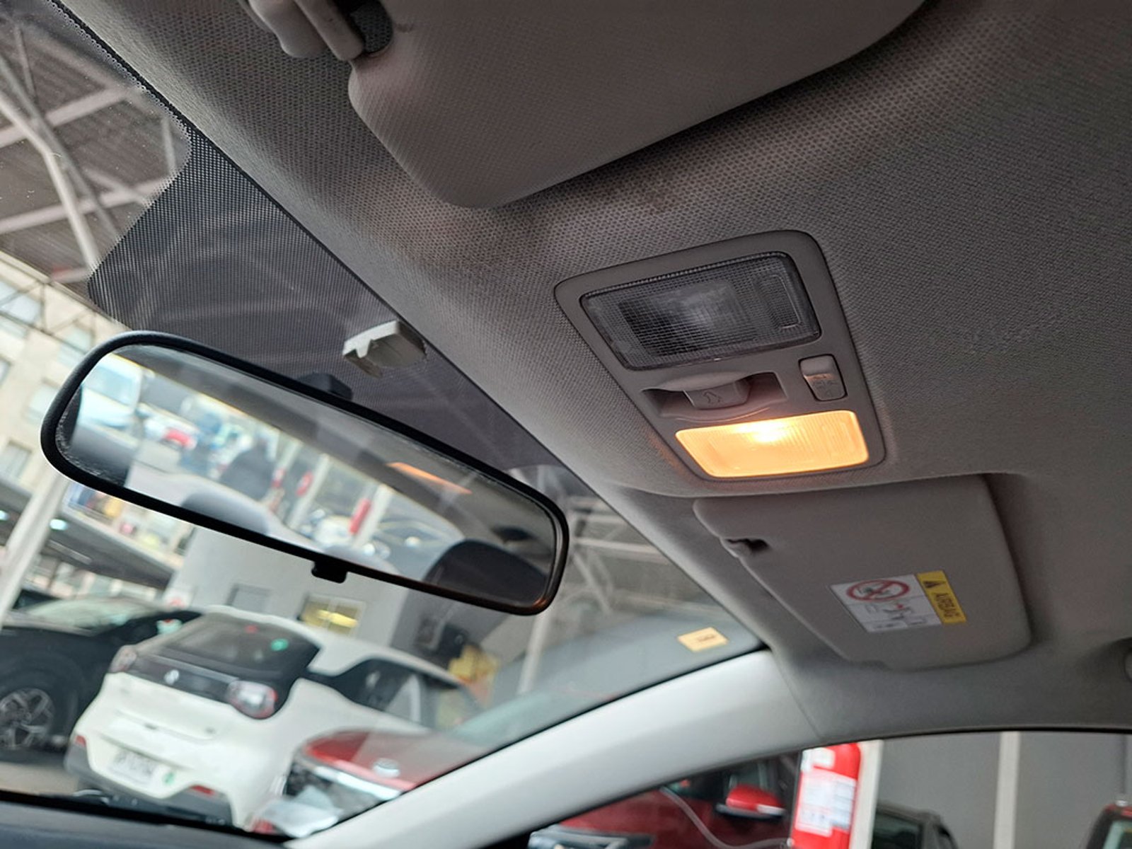 KIA SOLUTO EX 1.4L 5MT G SRF FULL 2024 - Imagen 17 de 20