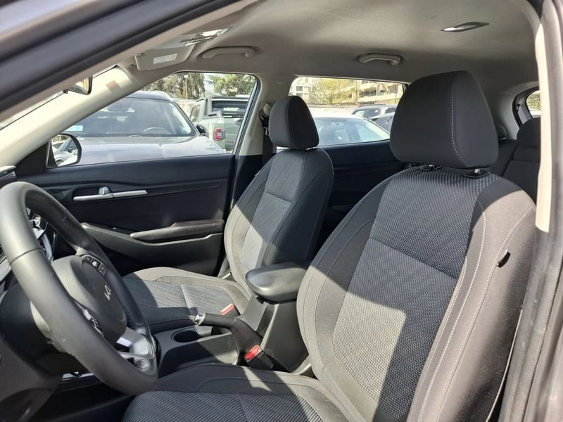 Kia SELTOS 1.6 EX 4X2  5P 2023 - Imagen 9 de 18